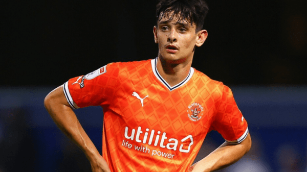 , Horrific moment on-loan Arsenal star Charlie Patino twists ankle as Blackpool anxiously await injury update
