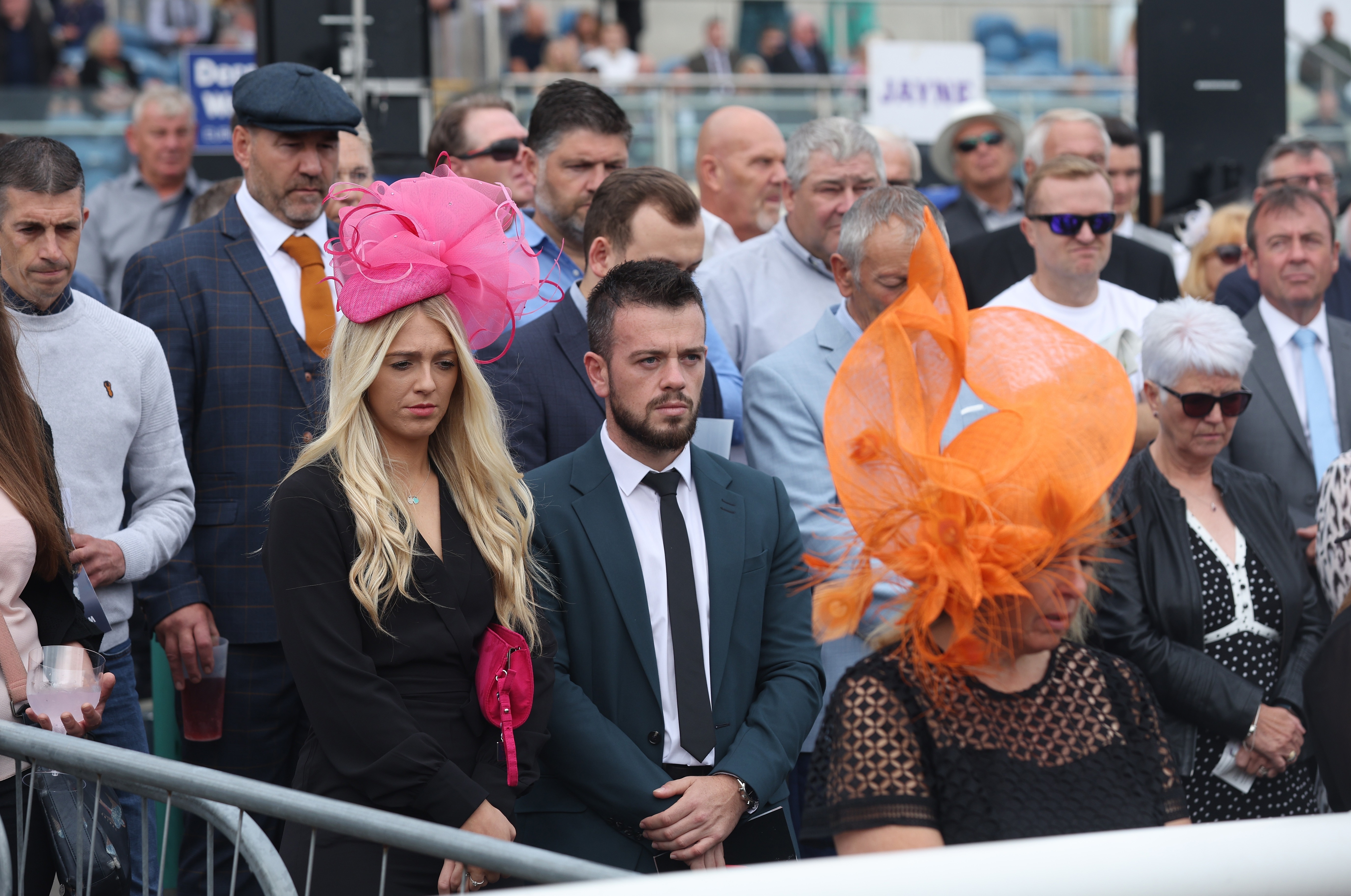 , Frankie Dettori visibly emotional remembering The Queen at Doncaster as he joins jockeys in black armbands and silence