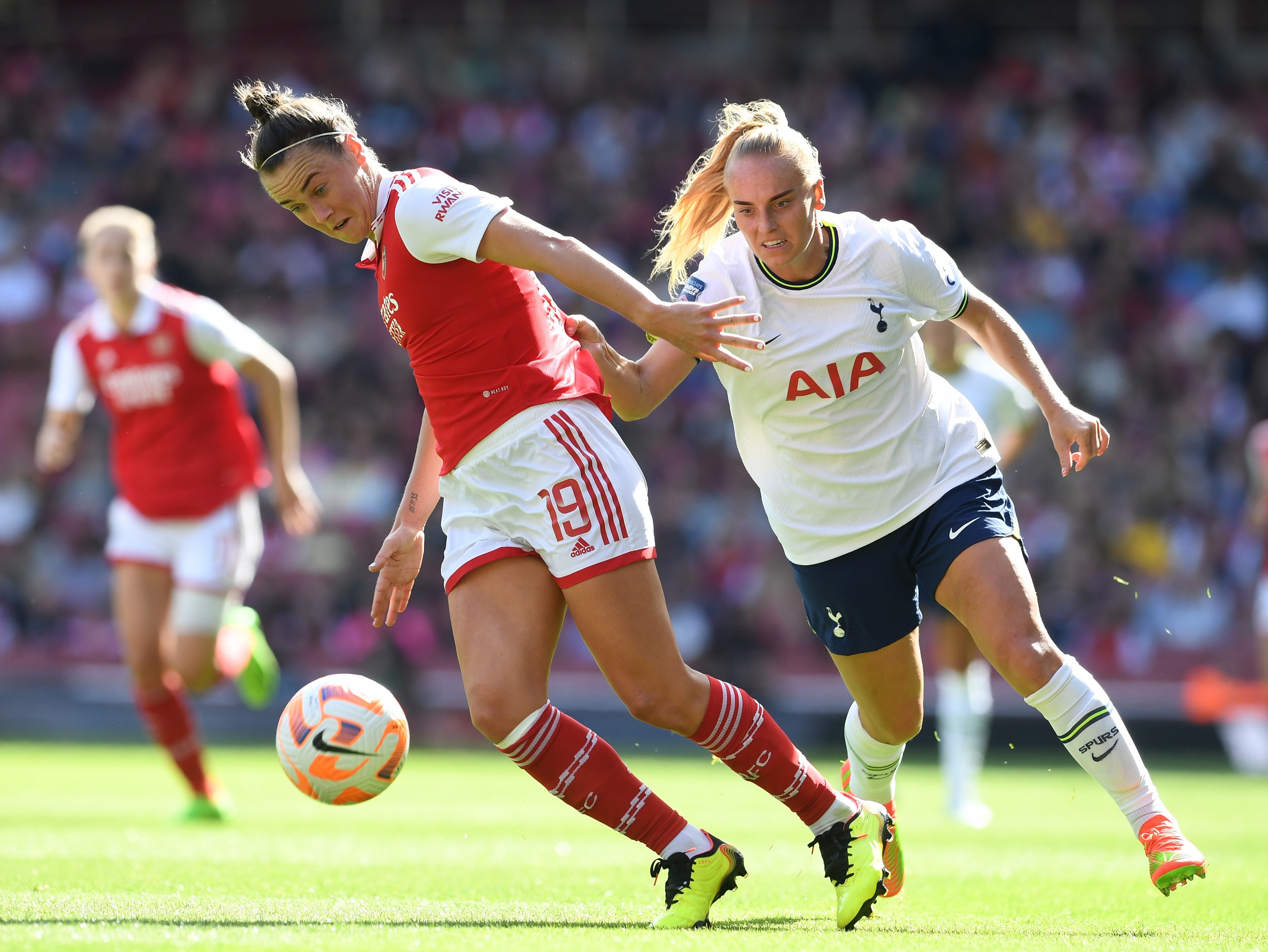 , Eidevall hails ‘fearless’ Arsenal  with Mead and Miedema among the scorers watched by a WSL record-breaking crowd