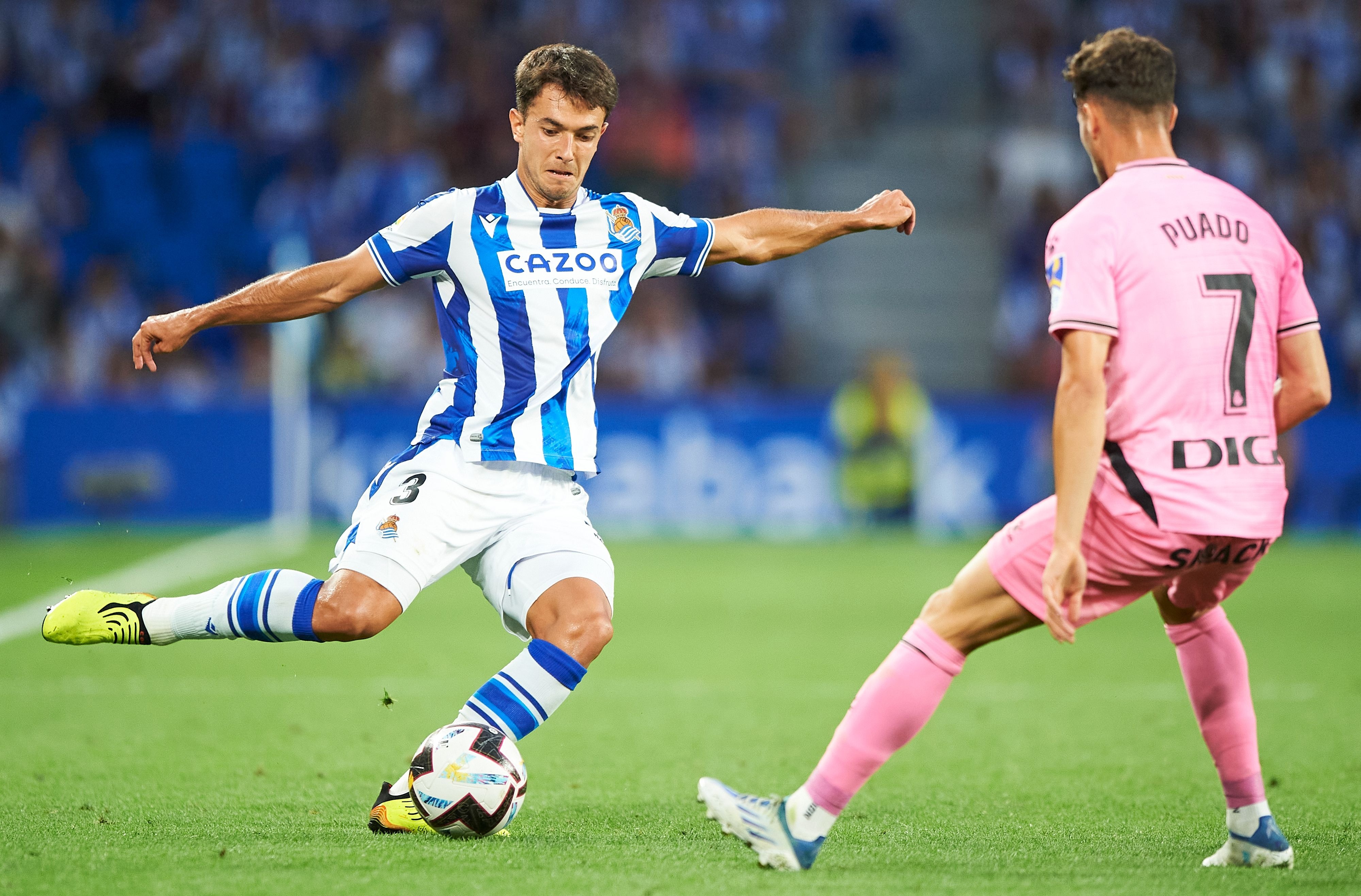 , Arsenal and Man Utd in transfer blow as Barcelona make Ruben Neves top target to replace Sergio Busquets