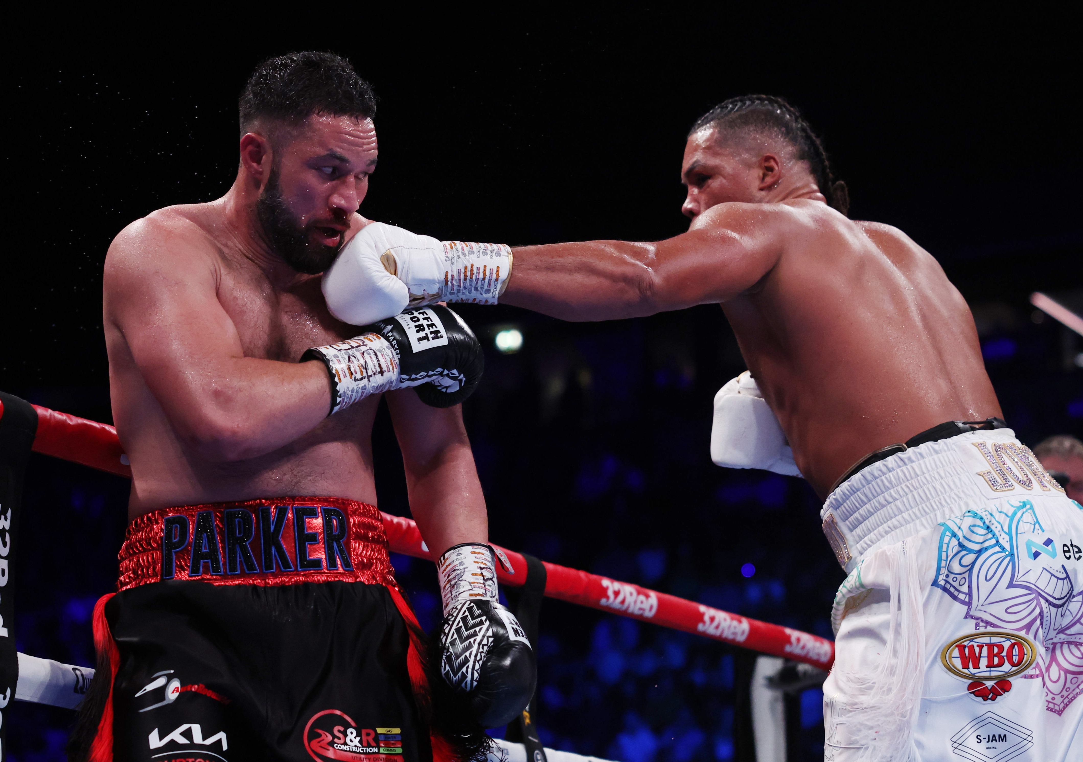 , Joe Joyce becomes first man to stop Joseph Parker with stunning KO in heavyweight thriller to secure title shot