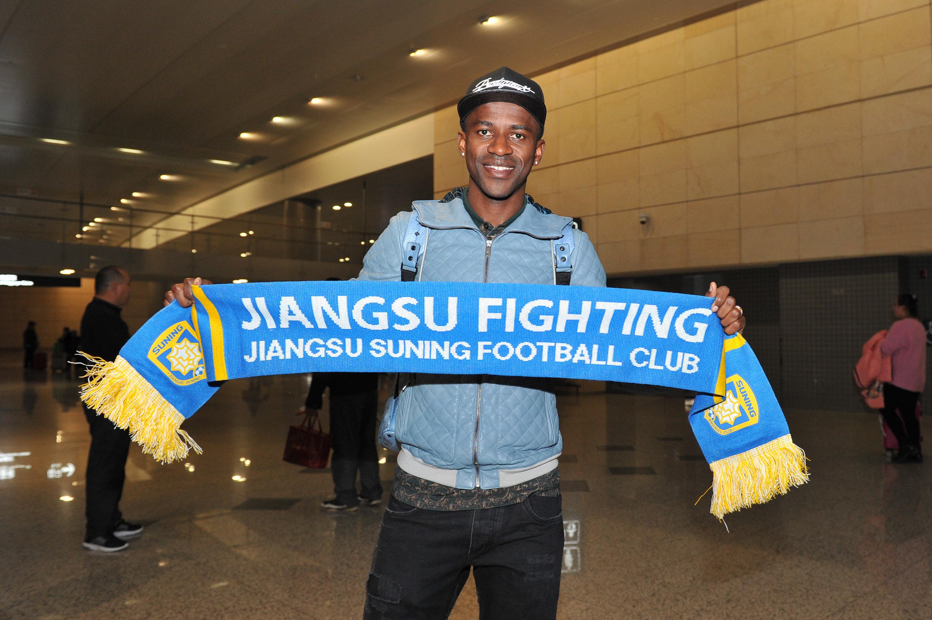 Ramires missed the final months of Chinese season after suffering knee injury