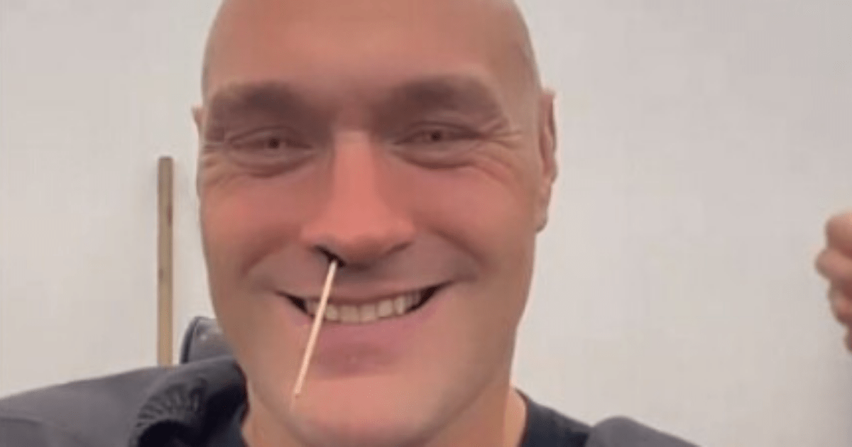 , Tyson Fury screams in pain while getting nostrils waxed as Gypsy King finally reveals his weakness
