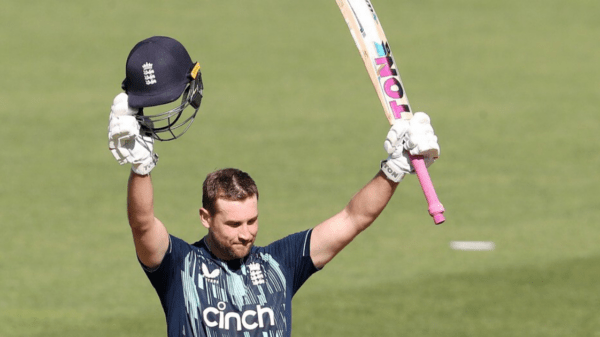 , England thumped in first ODI against Australia following T20 World Cup glory as Dawid Malan hits fluent century in vain
