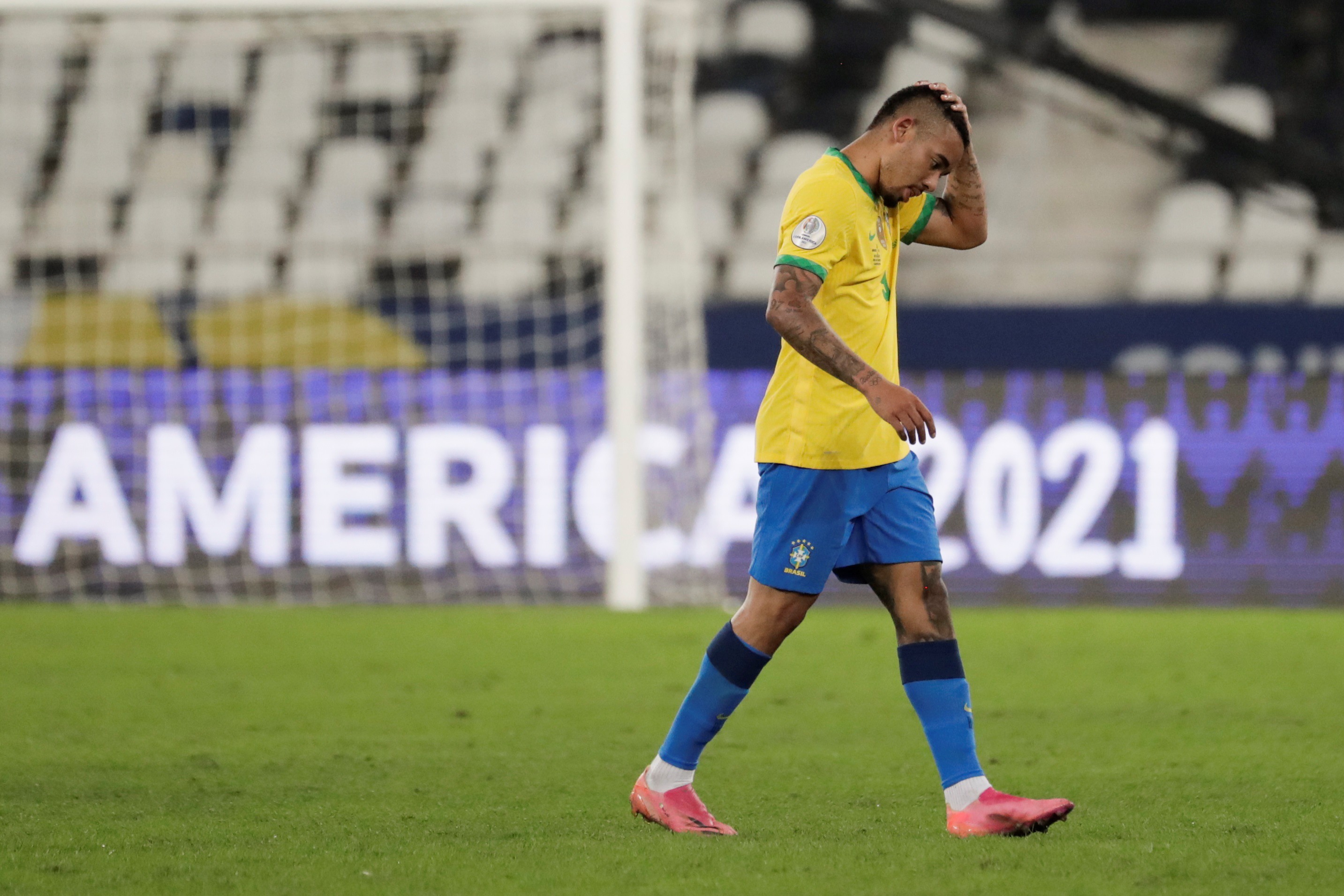 , ‘This is a shame… a joke!’ – Arsenal ace Martinelli’s inclusion in Brazil’s World Cup 2022 squad leaves Neto fuming