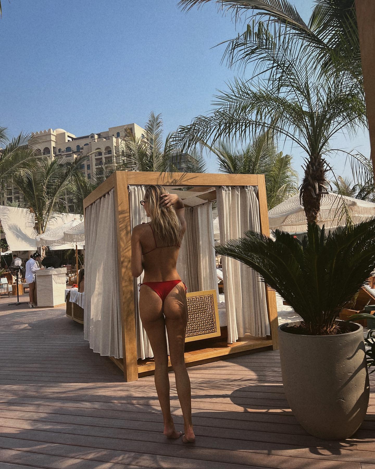 , Ex-Southampton star Pelle’s model wife Viktoria shows off incredible body in tiny bikini on holiday