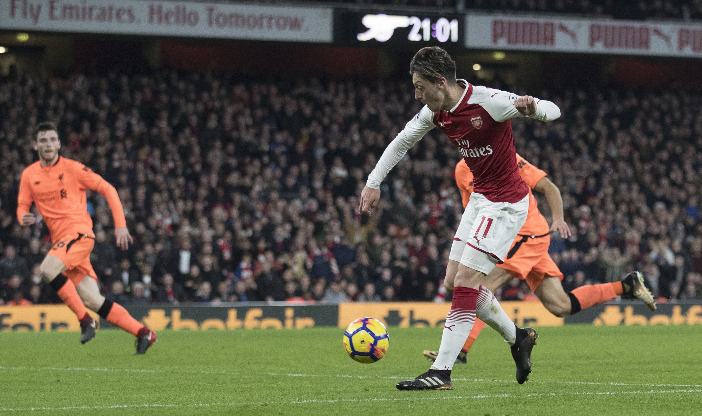 , ‘Who taught you that, bro?’ – Mesut Ozil responds to Olivier Giroud after ex-Arsenal star scores with his trademark chop