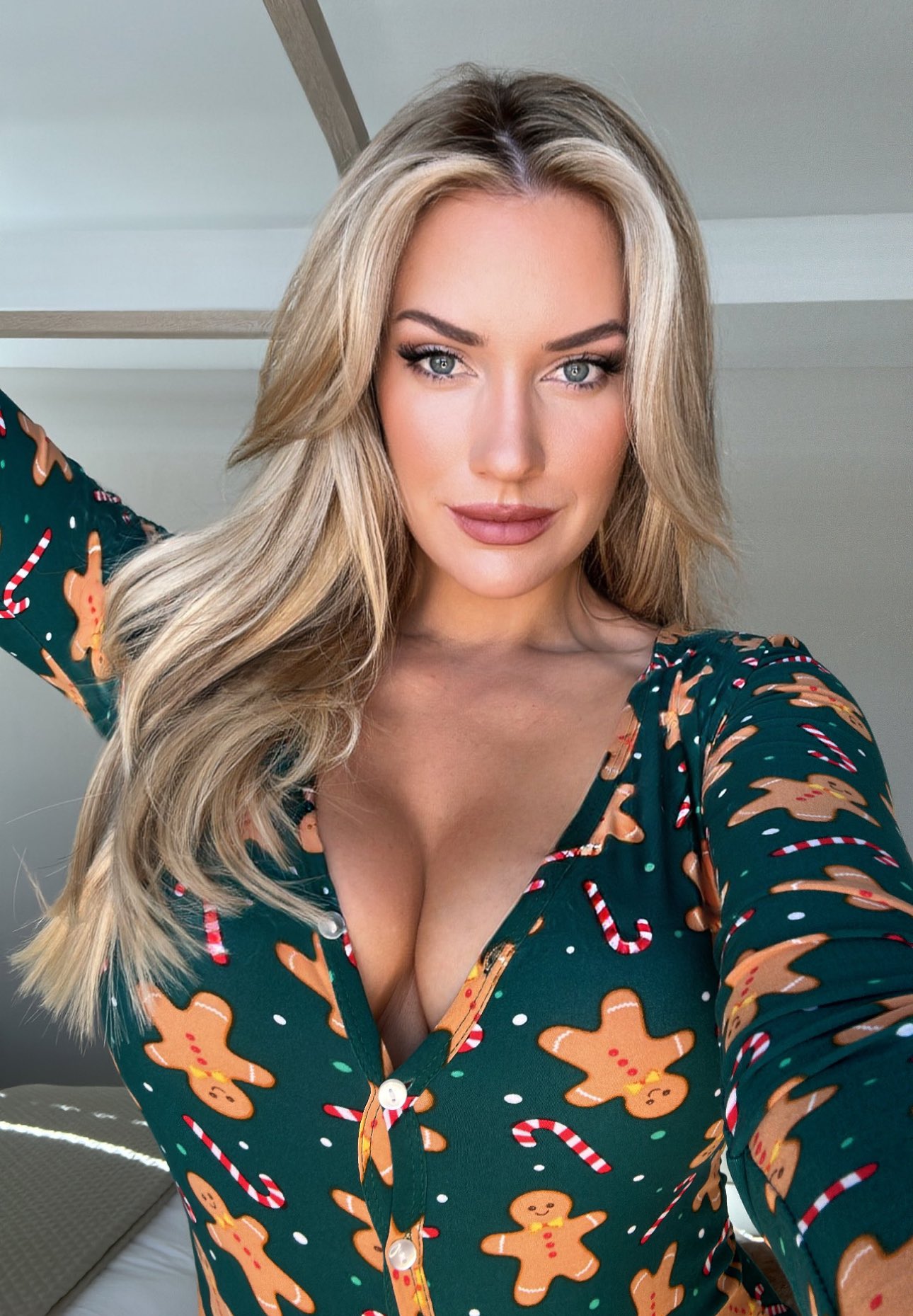 , Paige Spiranac stuns in low cut top and miniskirt as world’s sexiest woman gets back on the golf course