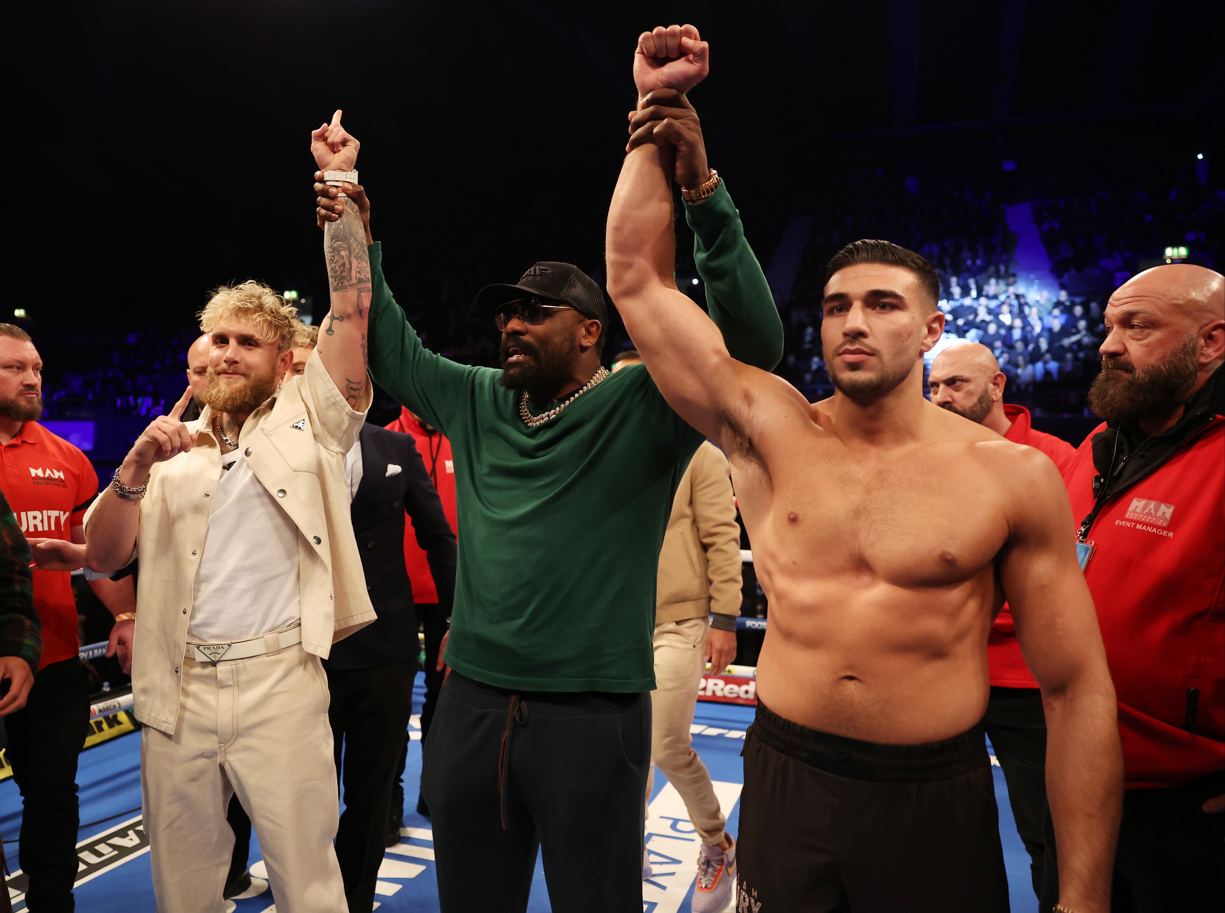 , ‘We settle it in Saudi’ – Watch Derek Chisora’s amazing ringside video of Jake Paul’s heated face-off with Tommy Fury