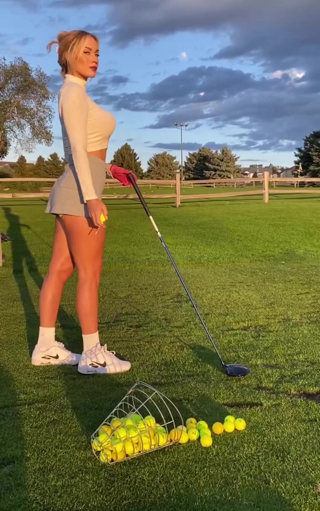 , Stunning golf influencer Paige Spiranac leaves fans in awe of natural beauty with rare make-up free Instagram upload