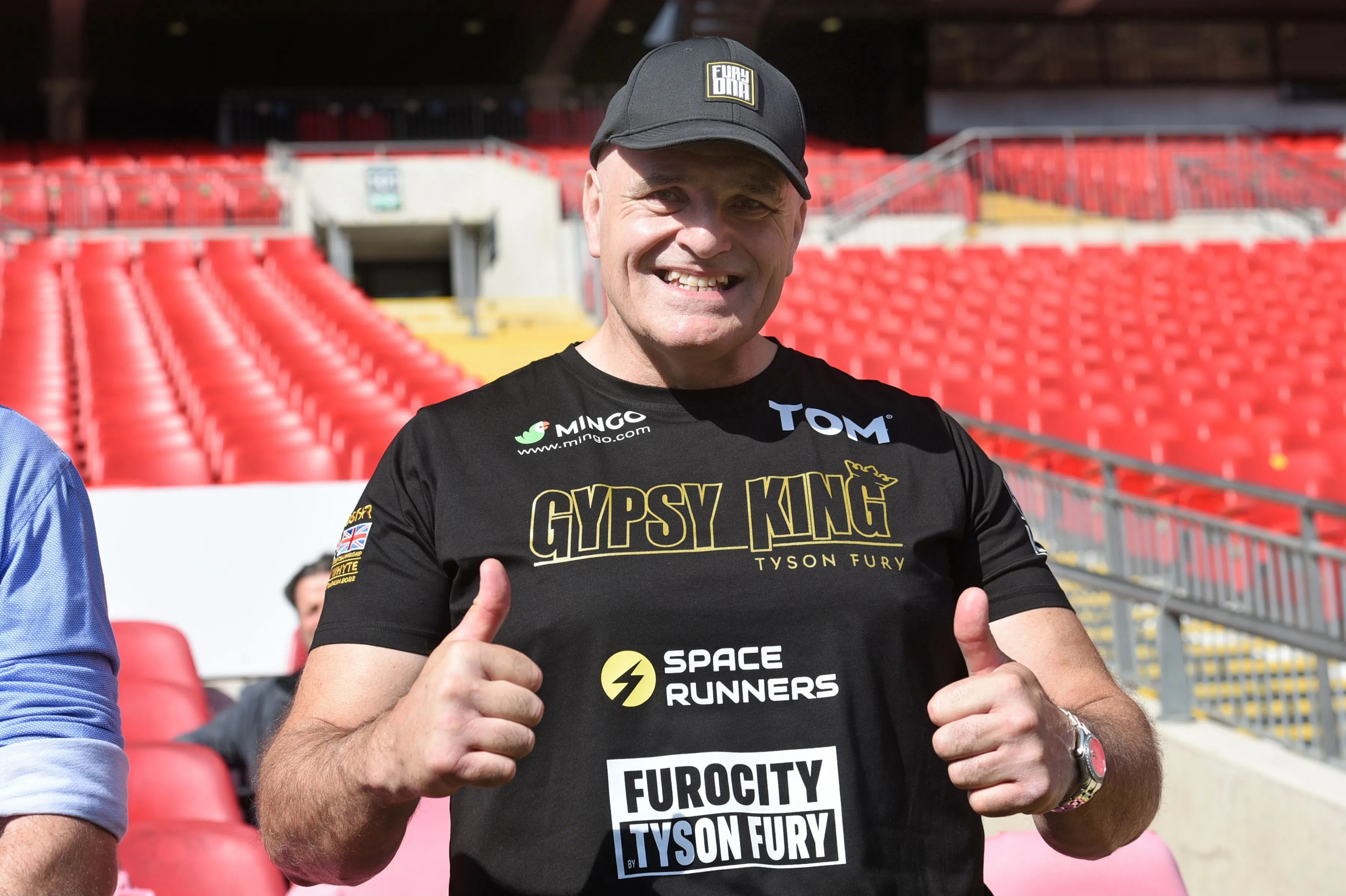 , Tyson Fury’s dad says he advised son to offer Oleksandr Usyk 70/30 deal and fight will be ‘a walk in the park’