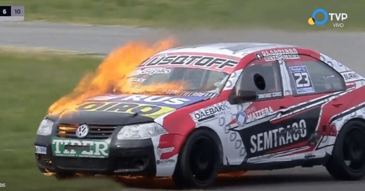 , Dramatic moment Emiliano Martinez’s rally driver brother is forced to abandon car after it goes up in flames