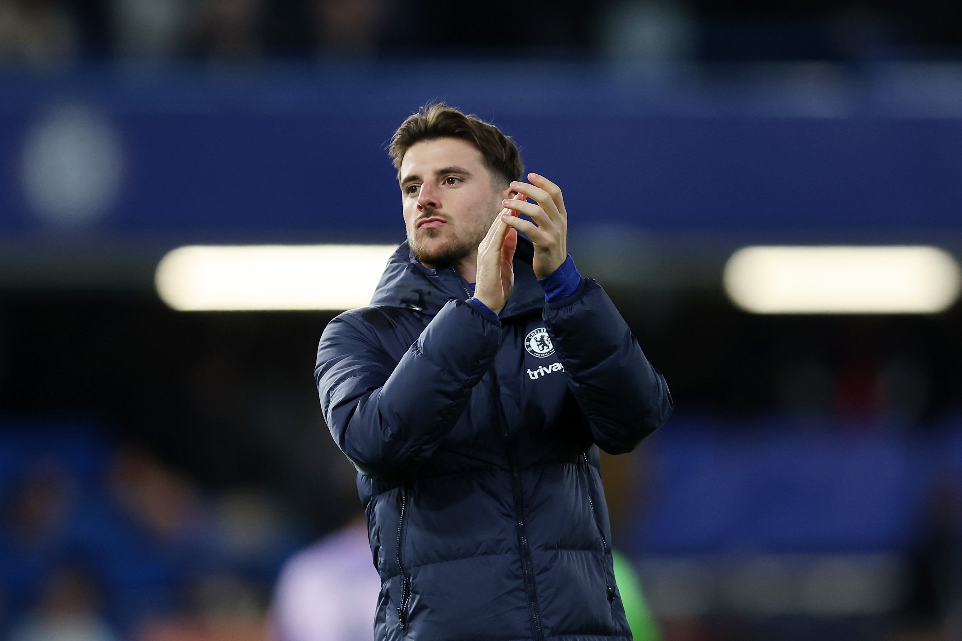 LONDON, ENGLAND - APRIL 04: Mason Mount of Chelsea applauds the fans after the draw in the Premier League match between Chelsea FC and Liverpool FC at Stamford Bridge on April 04, 2023 in London, England. (Photo by Chris Lee - Chelsea FC/Chelsea FC via Getty Images)