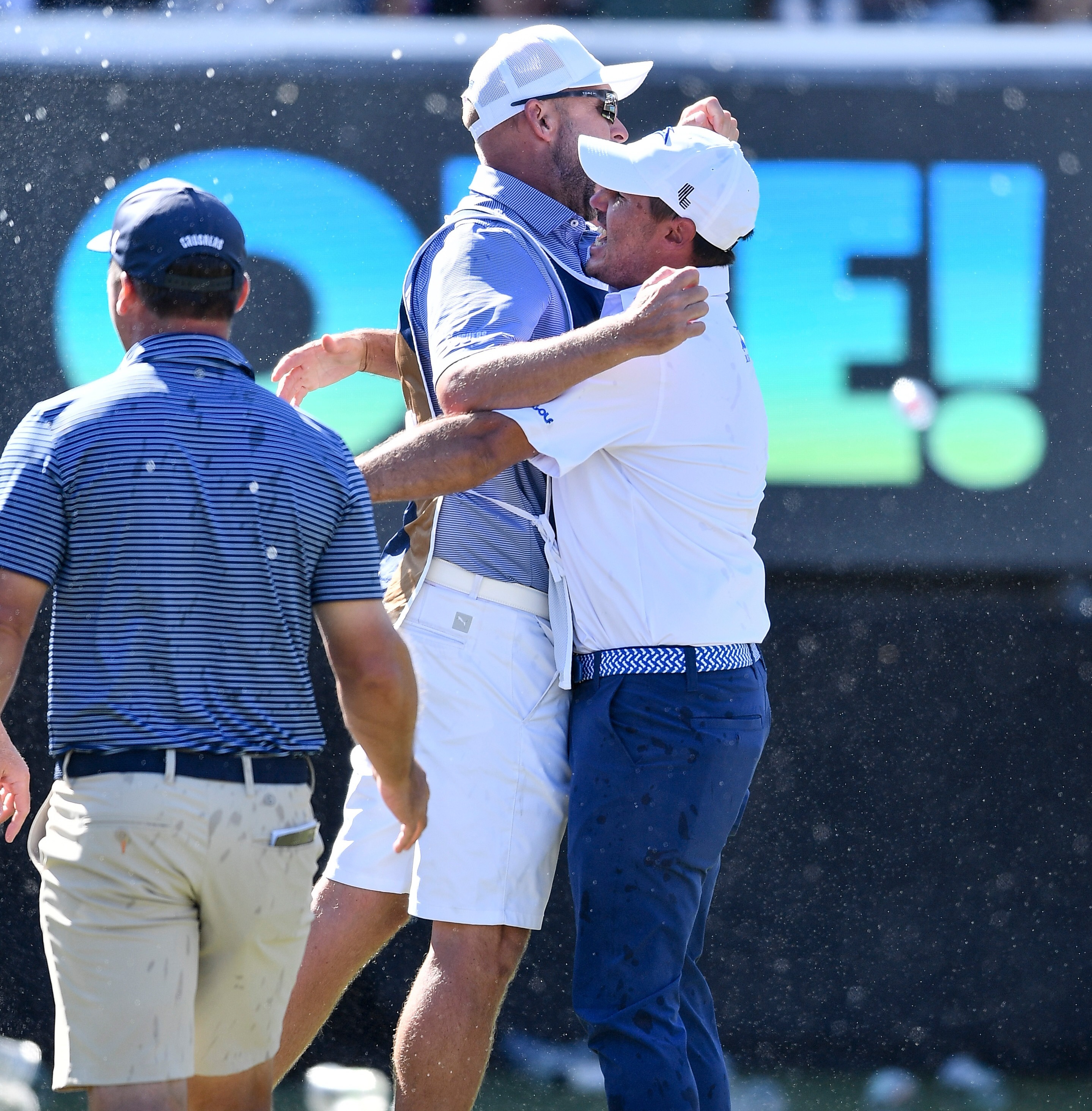 , Rowdy fans throw beer at golfers to celebrate Chase Koepka’s hole-in-one in crazy scenes at LIV Golf event in Adelaide