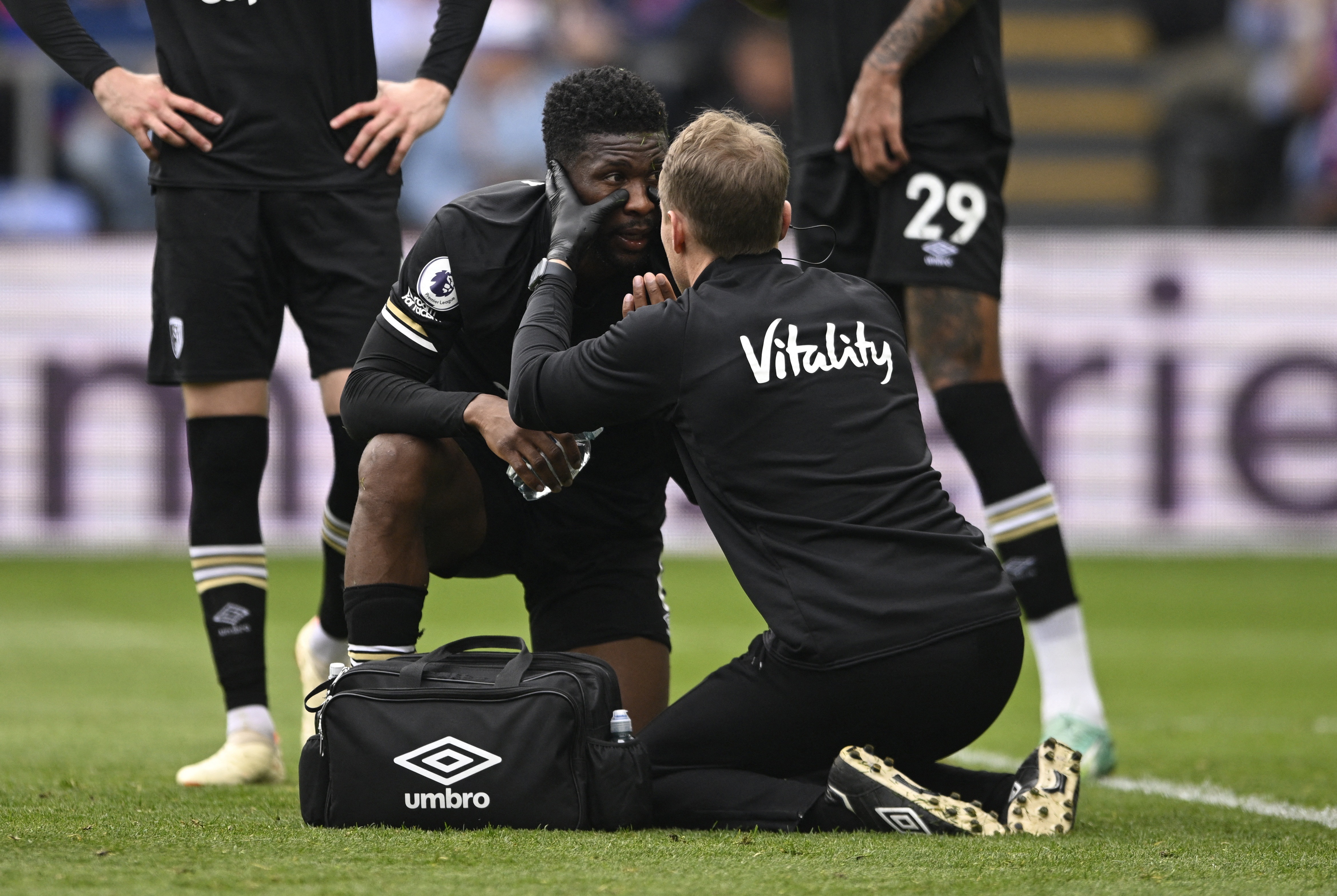 , Bournemouth star Jefferson Lerma suffers BROKEN NOSE after being ‘punched’ by Crystal Palace’s Joachim Andersen