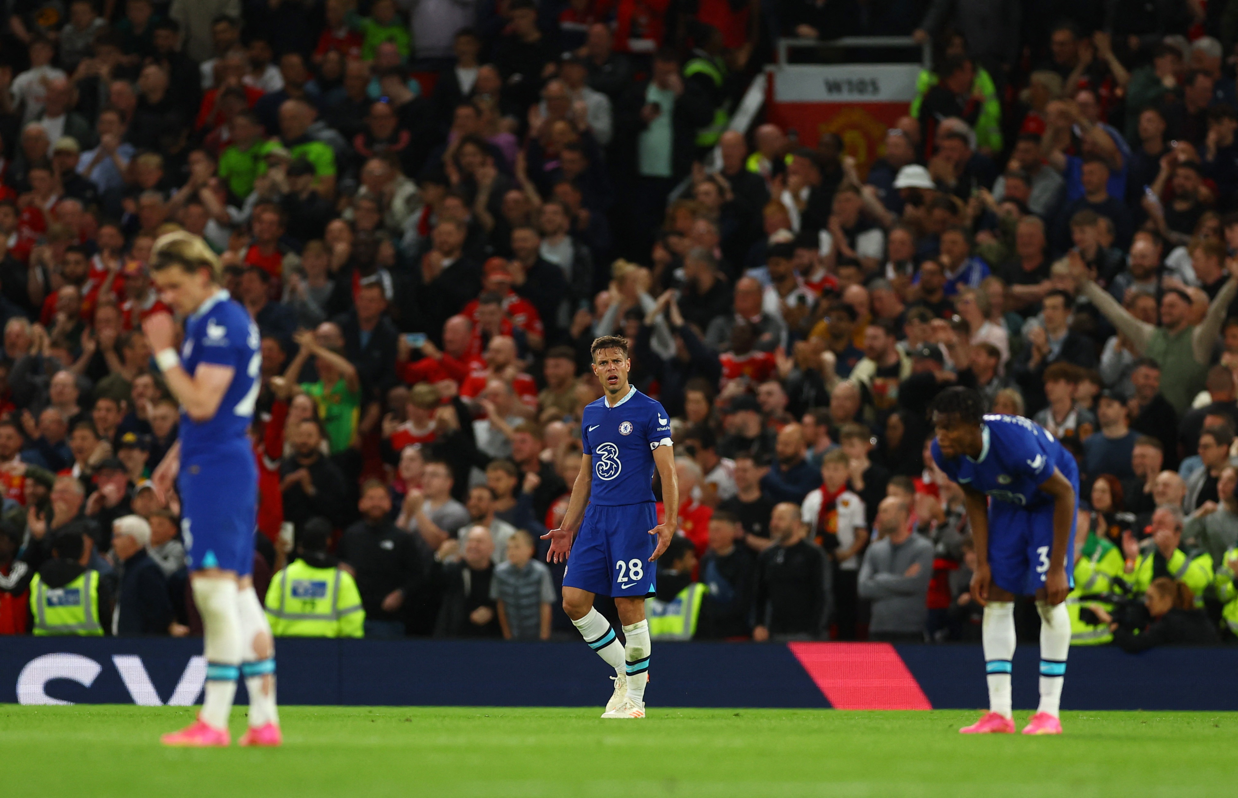 , Man Utd 4 Chelsea 1: Red Devils breeze into Champions League as Bruno Fernandes and Casemiro toy with Blues