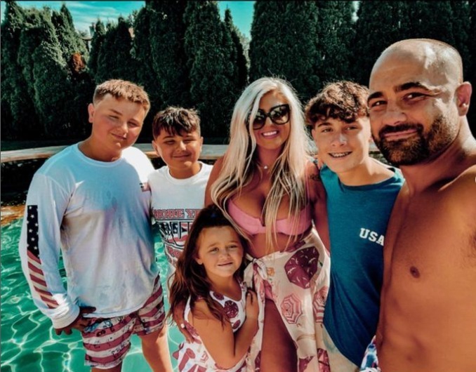 , Ex-UFC champ Eddie Alvarez defends wife screaming during his fights and says critics can ‘go f*** themselves’
