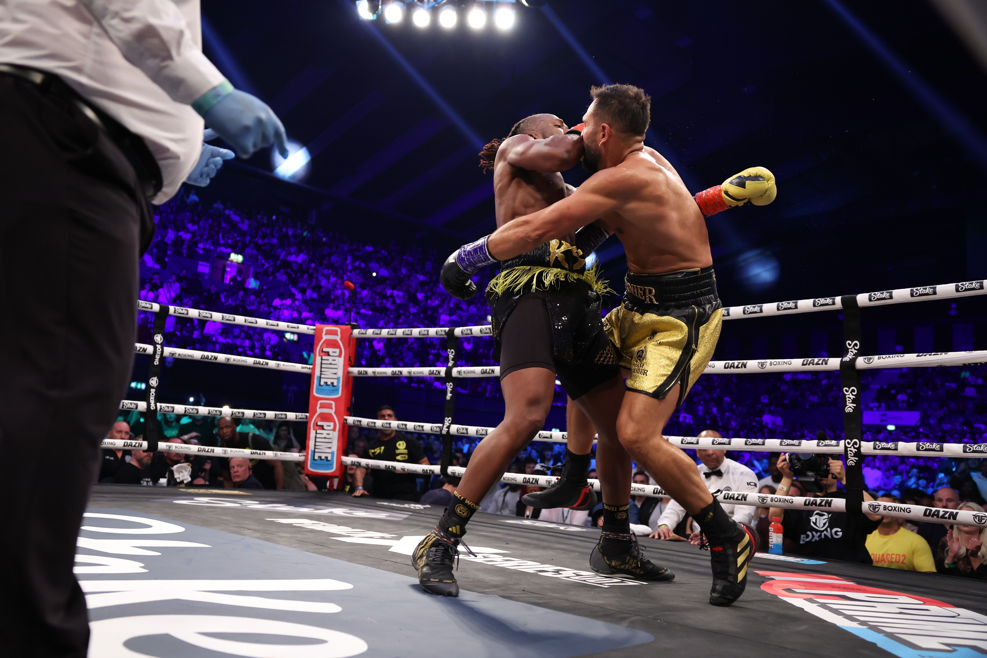 LONDON MAY 13: Fight Night. MF & DAZN X SERIES: 007 at the OVO Wembley Park, London on the 13th May 2023. Misfits Boxing. Credit: Leigh Dawney/Misfits Boxing.