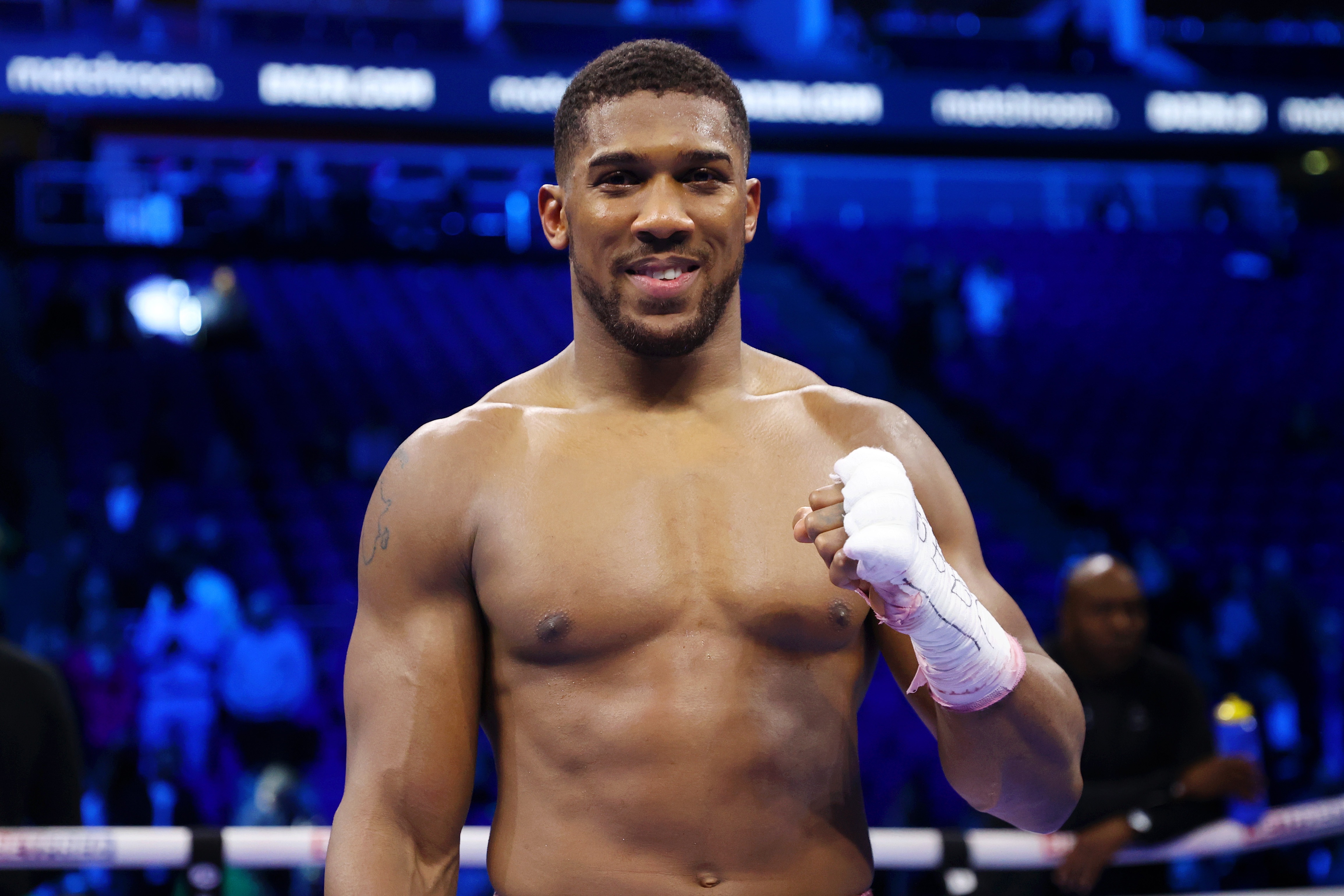 , Tyson Fury’s promoter confirms they’ve sent ‘formal offer’ to Anthony Joshua after latest twist as terms revealed