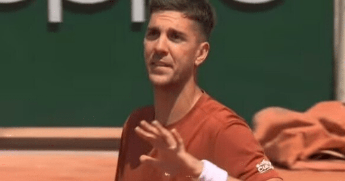 , Fuming Tennis star threatens to ‘p*** on court’ in X-rated toilet rant at Roland Garros