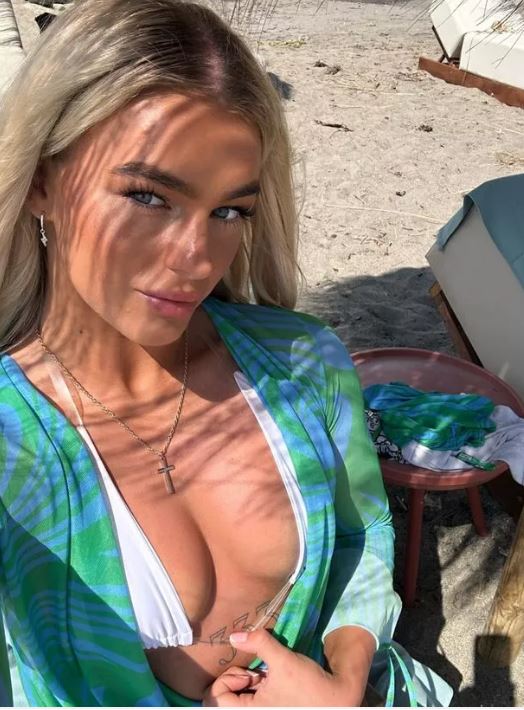 , Stunning MMA fighter turned-OnlyFans star sizzles in bikini and gives fans sneak peak inside her bedroom