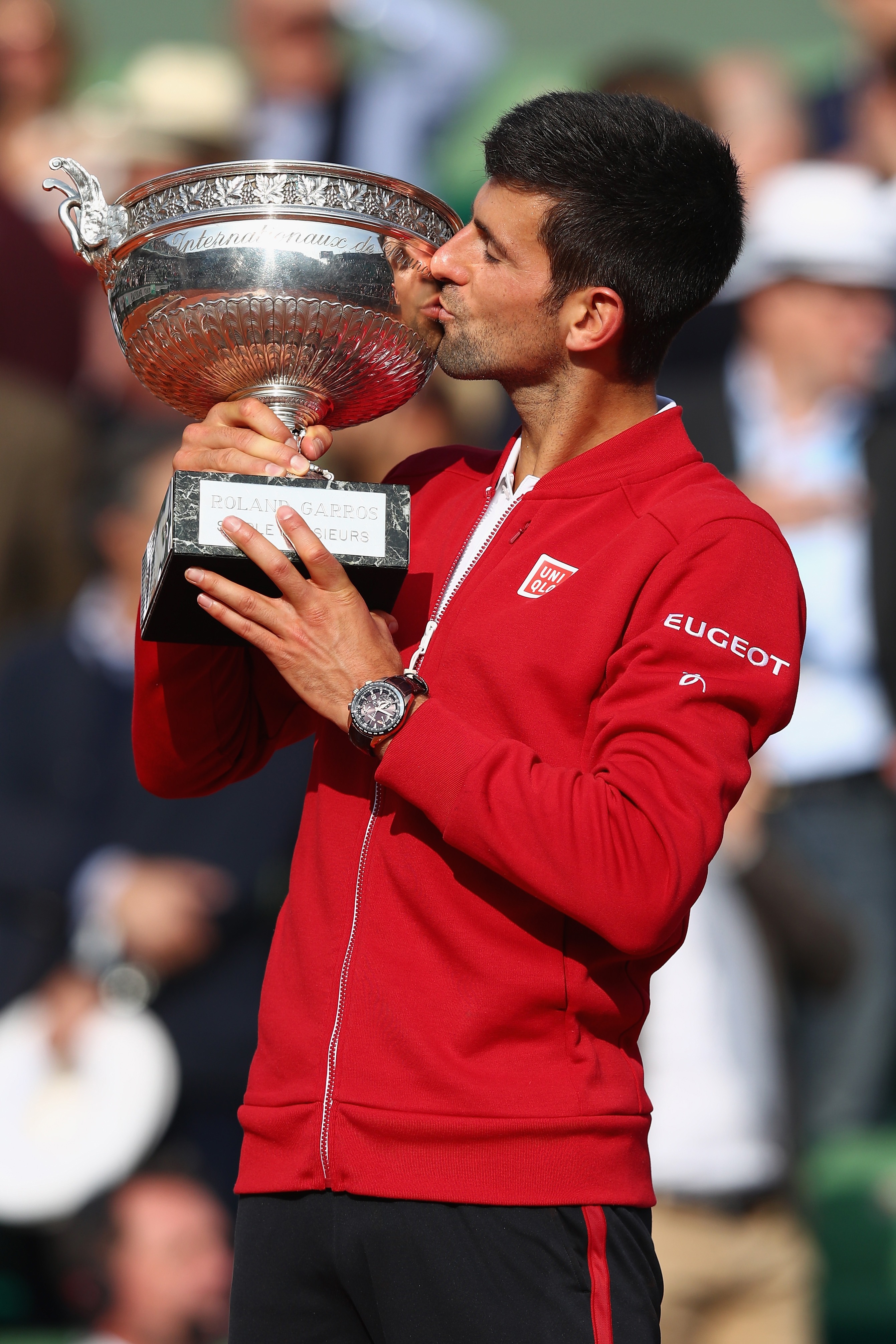 , Novak Djokovic&#8217;s French Open-Winning Racket from 2016 Up for Auction