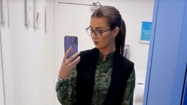 , Sky Sports Presenter Kate Tracey Stuns Fans in Bold Outfit, Sparking &#8216;Absolutely Incredible&#8217; Reactions
