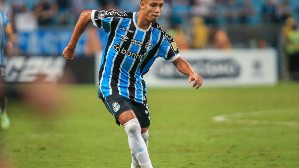 , Manchester United Joins Arsenal, City, and Liverpool in Bidding War for Brazilian Wonderkid