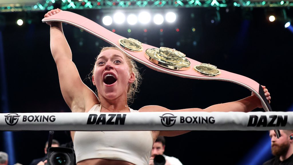 , Elle Brooke vs Paige VanZant: A Comparison Ahead of Leaked Boxing Match